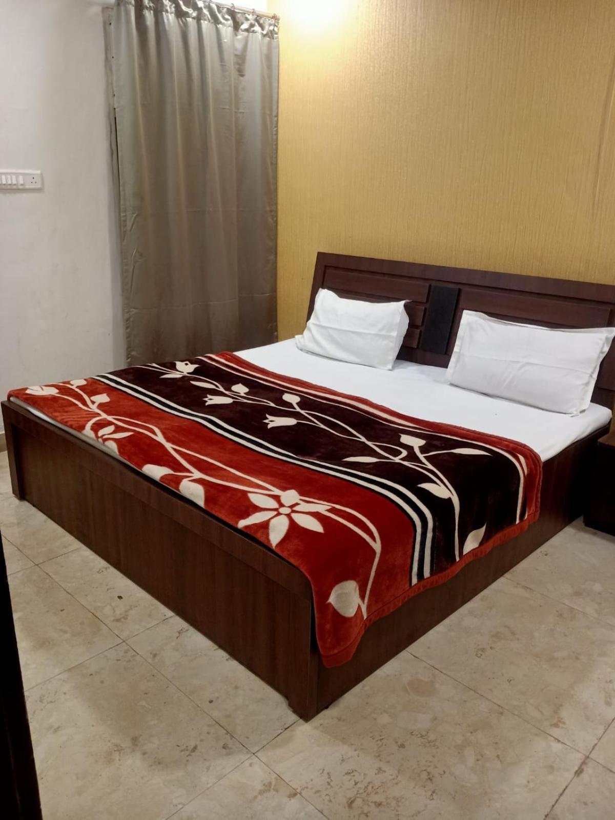 Sapphire Palace 3 Hotel Jaipur Extérieur photo