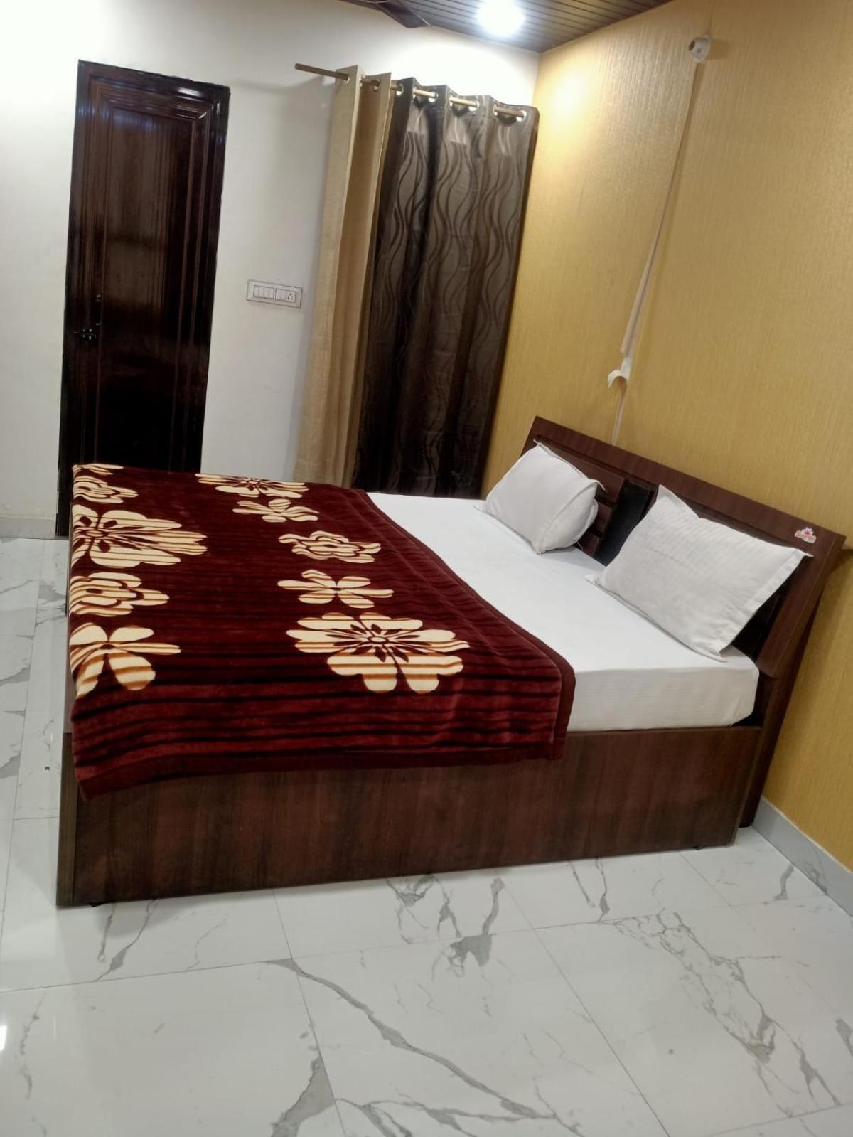 Sapphire Palace 3 Hotel Jaipur Extérieur photo