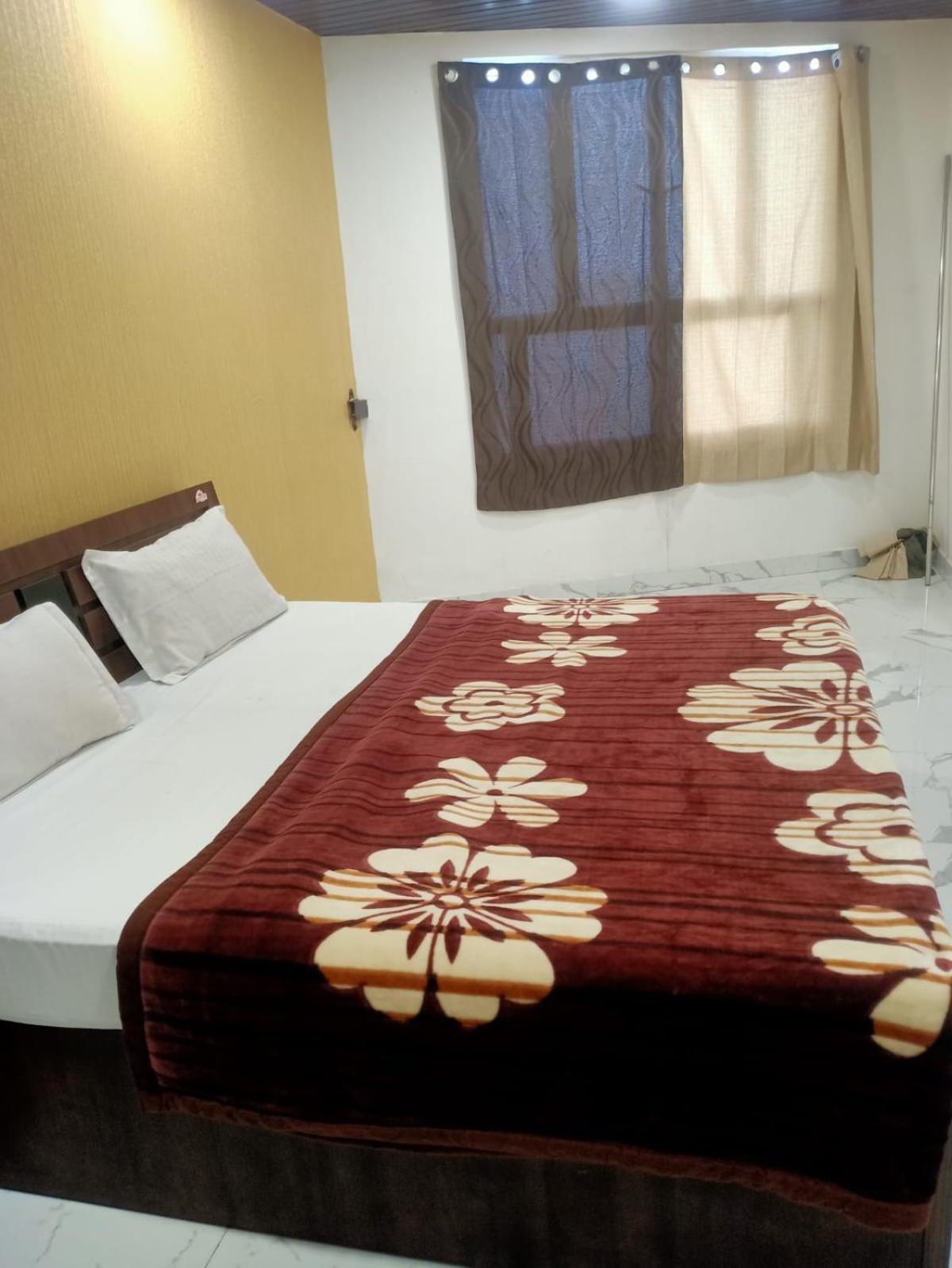 Sapphire Palace 3 Hotel Jaipur Extérieur photo