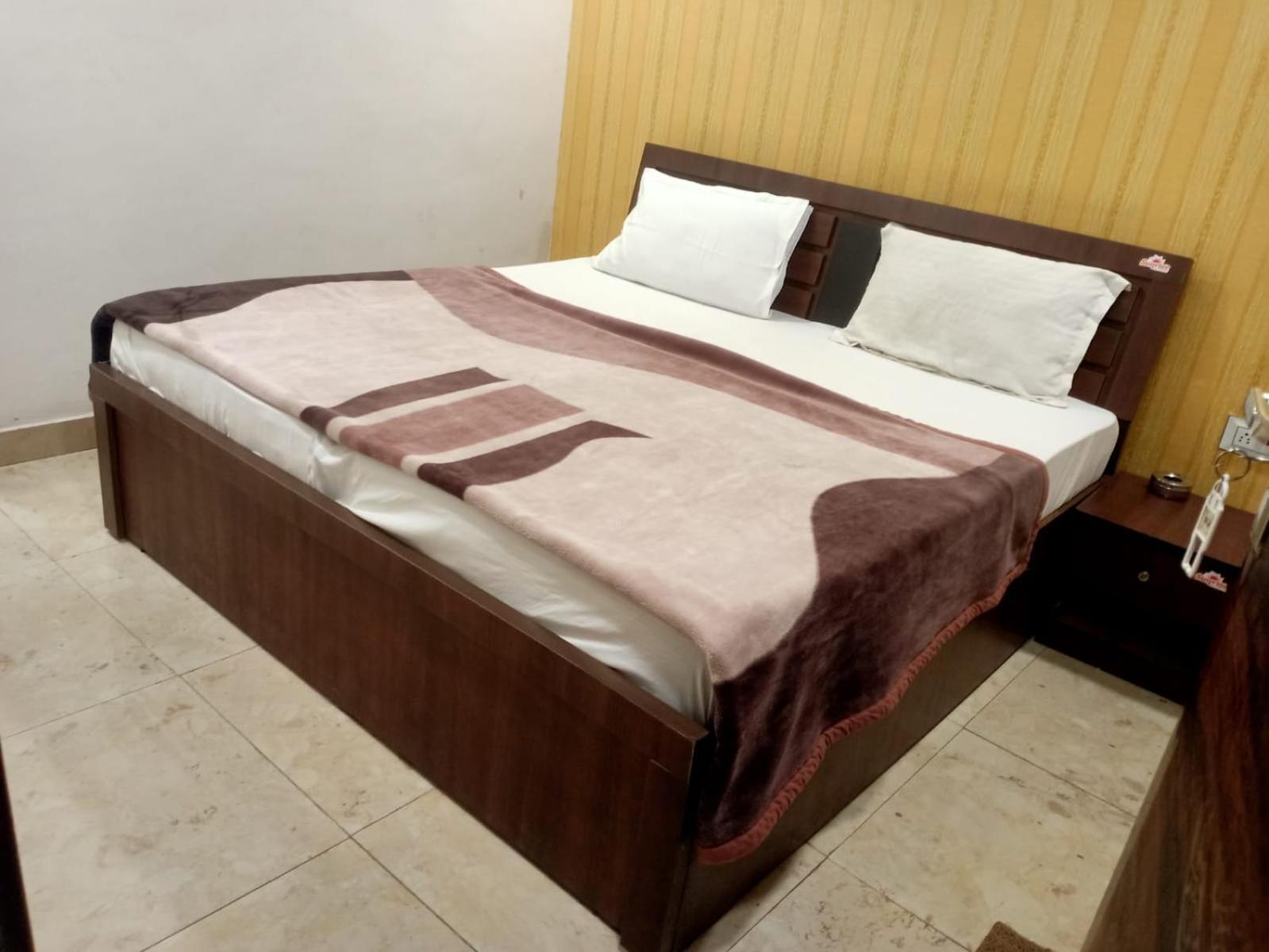 Sapphire Palace 3 Hotel Jaipur Extérieur photo